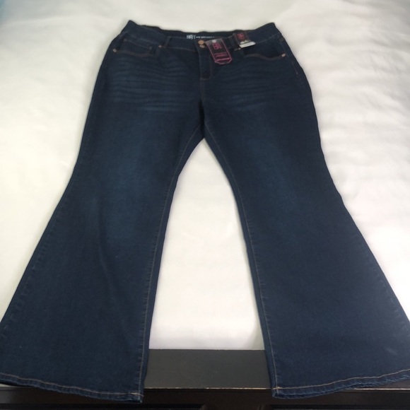 NO BO No Boundaries Plus High-Rise Flare Dark Wash Double Button Jean Size 21 - Picture 5 of 10